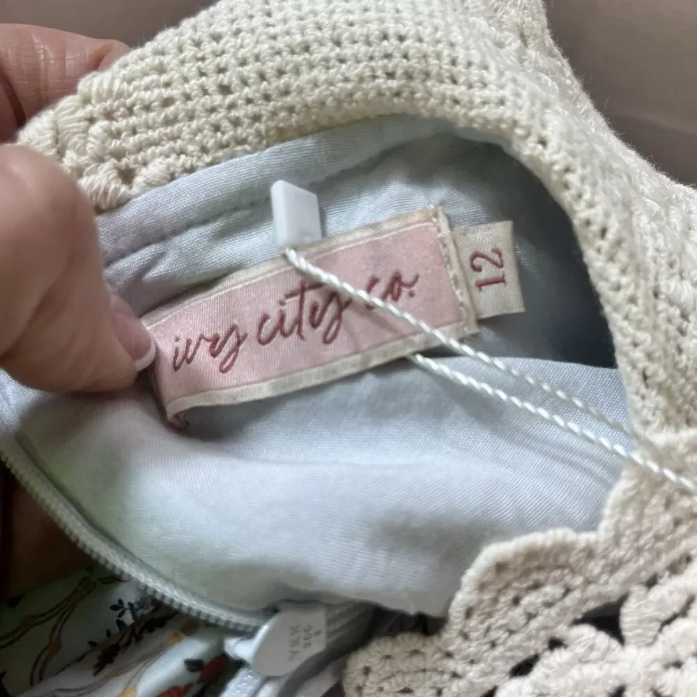 Ivy City Co. Dress size 12 Cambridge In Blue Wildflowers Floral Crochet Lace - Picture 13 of 13